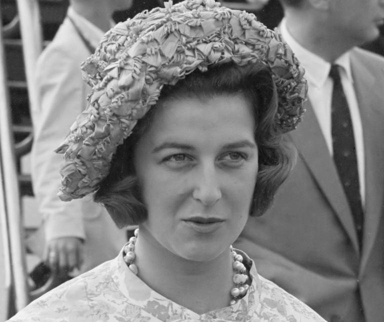 Princess Alexandra Of Luxembourg Announces Second Pregnancy, Baby Due This Fall
