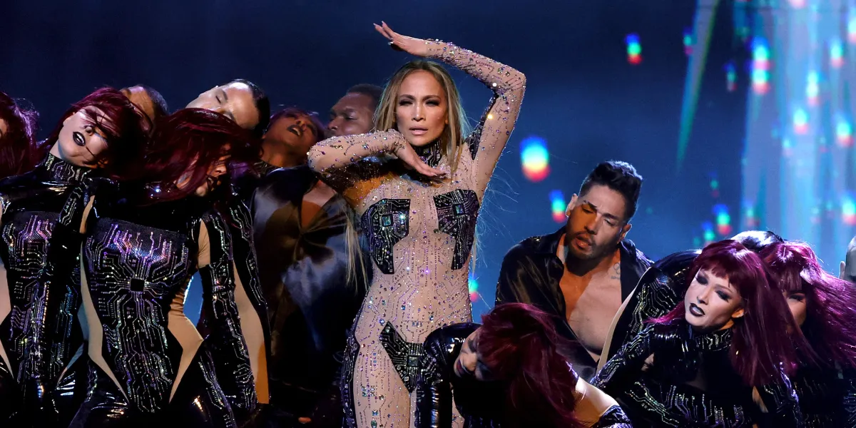 'Embarrassing': Jennifer Lopez, 55, Sparks Heated Reactions After 'Kissing Everybody' During Her AMAs Performance — Video