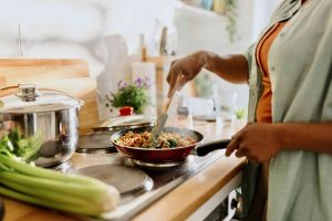 Cooking and Health: How Home Cooking Can Transform Your Wellbeing
