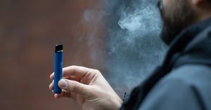Doctor Reveals X-Ray of ‘Popcorn Lung’ Caused By Vaping, and It’s Scary