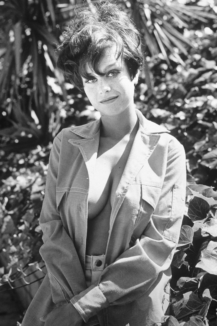 The Sultry Starlet Who Defined Bold Beauty and Timeless Talent