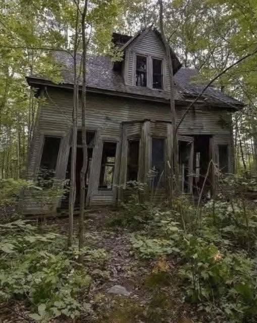 This old house was built way back in 1889