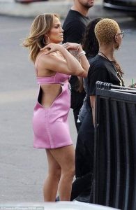 Jennifer Lopez, 55, is showing off her new boyfriend… and you better sit down, because you might recognize him!