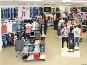 Major Retail Chain Closes All 540 Mall Locations