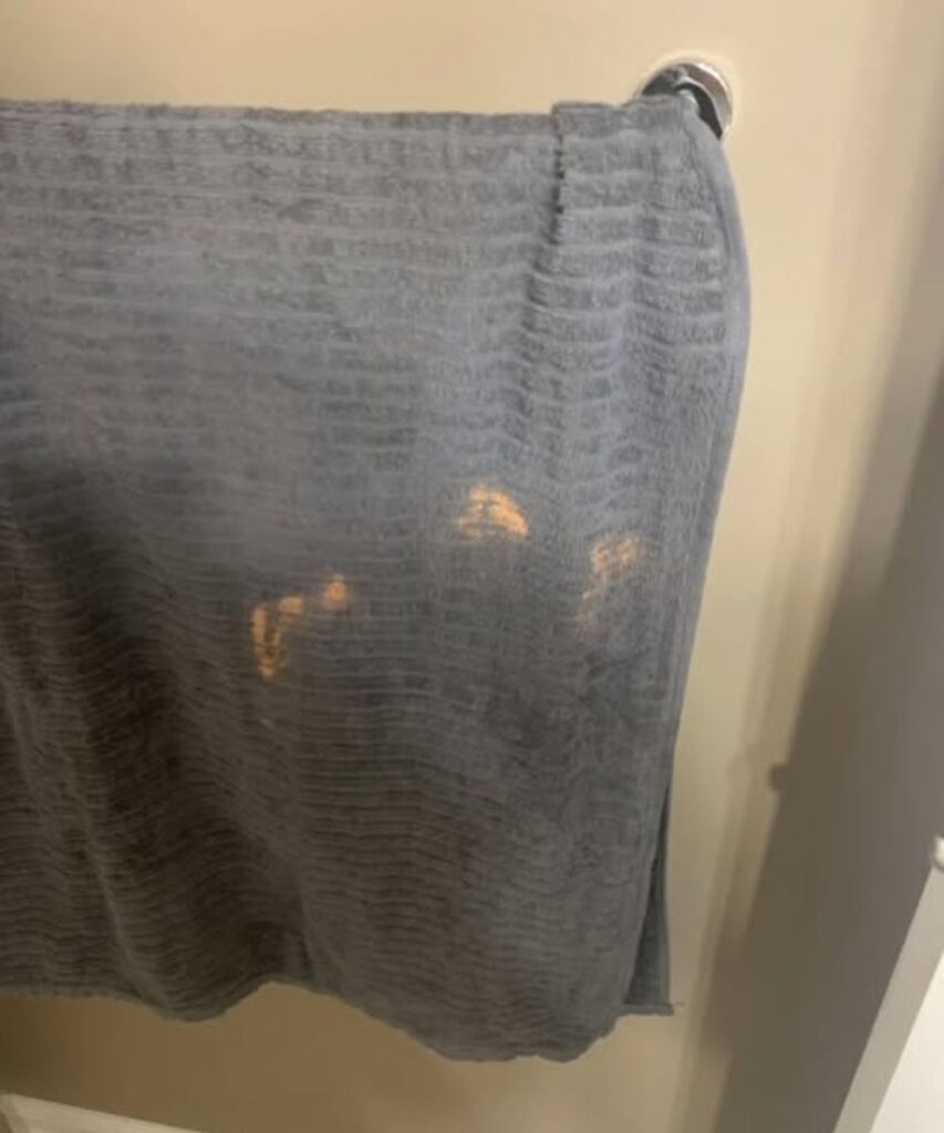 The Truth About Orange Stains on Towels That Stay Put