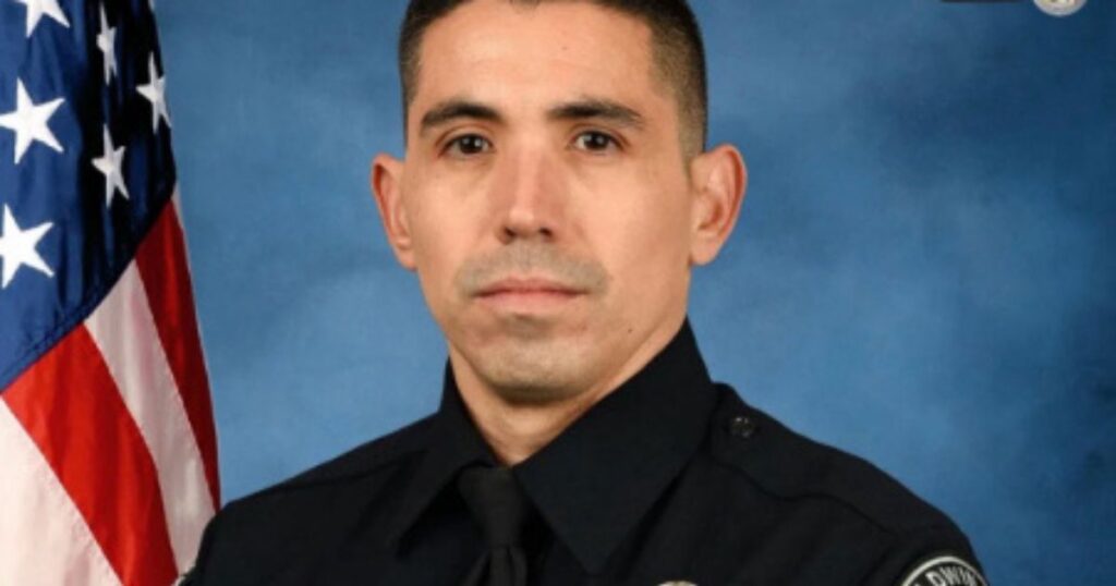 Officer Samuel Riveros honored after sh0cking am.bu.sh in Baldwin Park