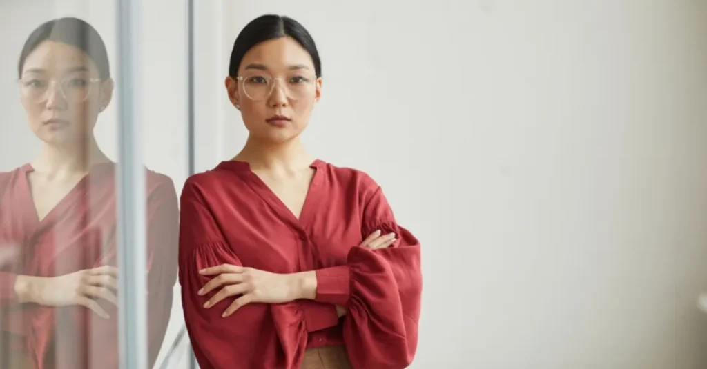 9 signs that prove you have a strong personality that scares other people