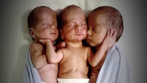 Mother Rushes To Emergency Room To Deliver Triplets: Then Nurses Look Closer At Their Faces And Freeze