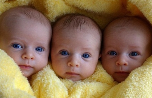 Left Alone with Triplets, My Husband Walked Away – Our Paths Crossed Again Years Later