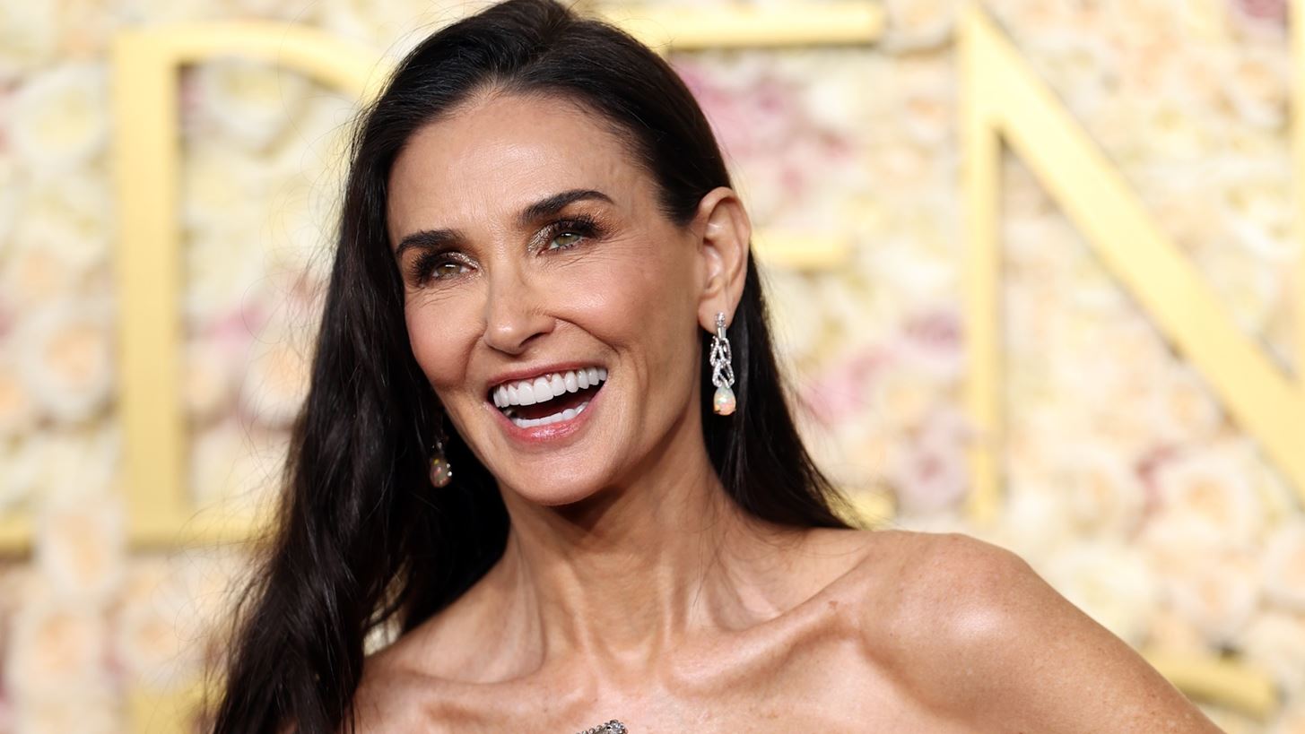 Demi Moore’s Daughter, 36, Slips Into Mom’s Golden Bathing Suit from ‘Striptease’ 30 Years Ago, Igniting a Buzz