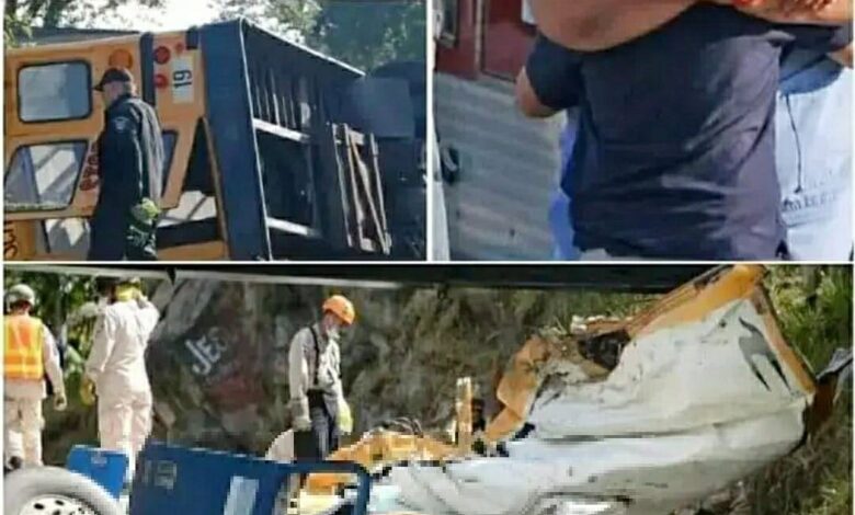 National Mourning School bus accident, 32 children lost! See more