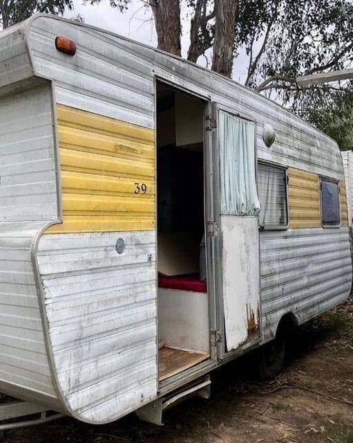 Kind people gave a homeless woman an old trailer.The woman was so happy to have a home. She turned it into a cozy home in the middle of the forestWow, it turned out to be such a cozy and cute house. Now the woman enjoys her life surrounded by natureCheck the photos in the top comment below⬇️⬇️