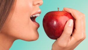 Doctors Reveals That Eating One Apple Every Night Causes …