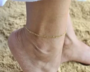 The Hidden Meaning Behind Wearing an Ankle Bracelet—Most People Have No Idea