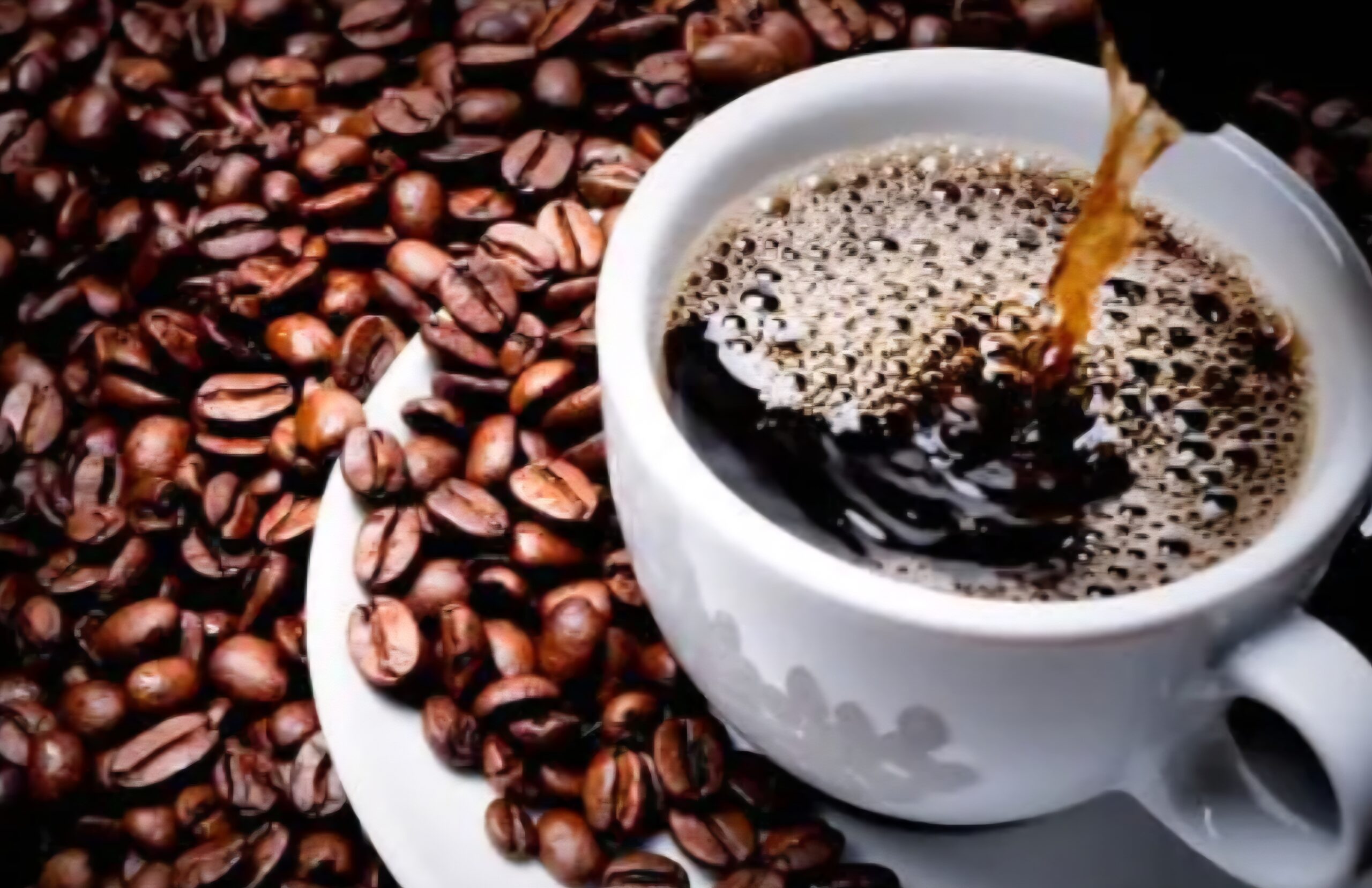 People with these 3 health problems should NEVER drink coffee