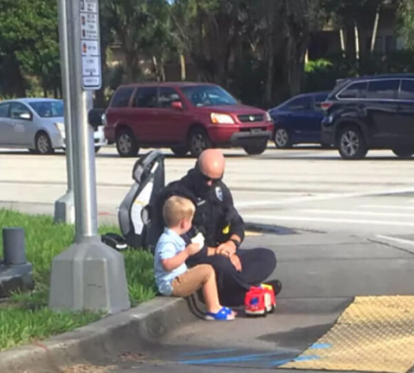 Police Officer’s Gentle Act of Care Stirs Emotional Reactions