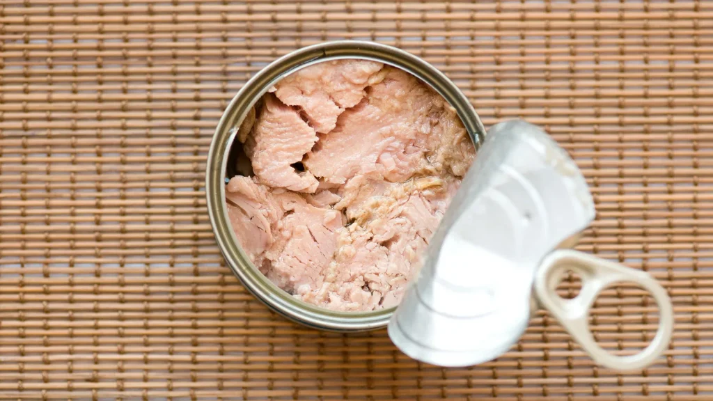 Creative Ways to Use Tuna Cans for Food Storage in the Refrigerator