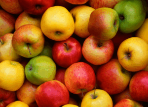Doctors Reveals That Eating Apples Causes