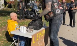 Dying boys lemonade stand was empty until bikers saw what his sign really said underneath 50 cents