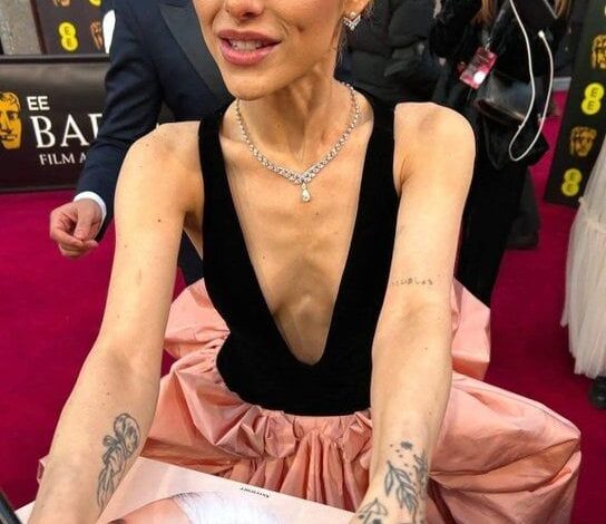 Ariana Grande Confirms She Has Tested Positive for!