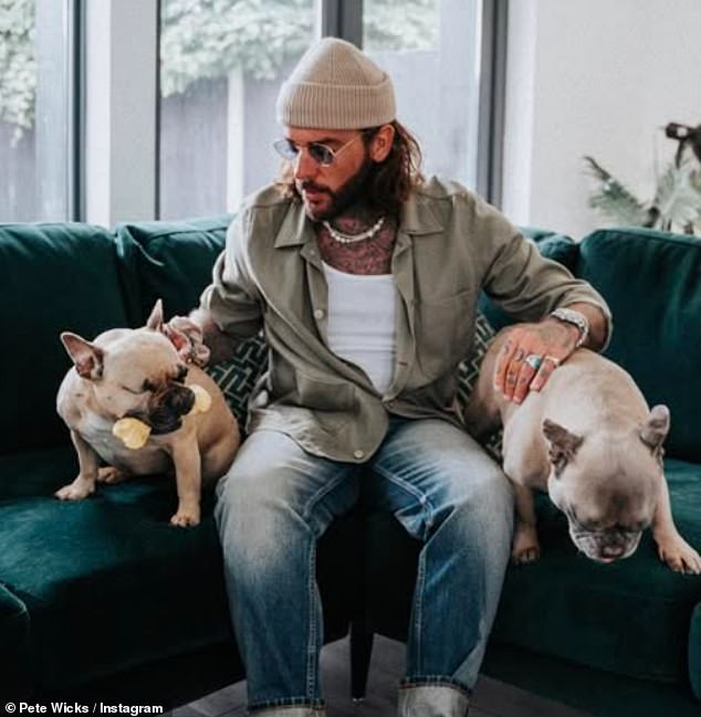 😱 ‘Ridiculous!’ — Fans Slam Pete Wicks After He Claims He Loves Dogs More Than Humans 🐶❤️‍🔥 Pete Wicks has sparked a social media storm after boldly declaring he loves dogs more than people, leaving fans divided and critics calling the remark “ridiculous.” The former TOWIE star doubled down on his comment, insisting pets show “more loyalty and real love than most humans ever do.” While many agreed and praised him for being honest, others slammed the comment as out–of–touch and attention–seeking. The debate? Absolutely feral. 🐕🔥 👇 See fan reactions and Pete’s full quote below