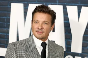 Jeremy Renner responds to accusations he threated ex-girlfriend with ICE call