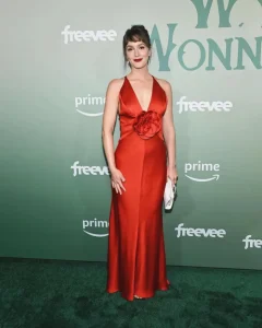 She Was Born While Her Mom Was In Prison But Now She’s A Hollywood Icon And Married To Her Co-Star