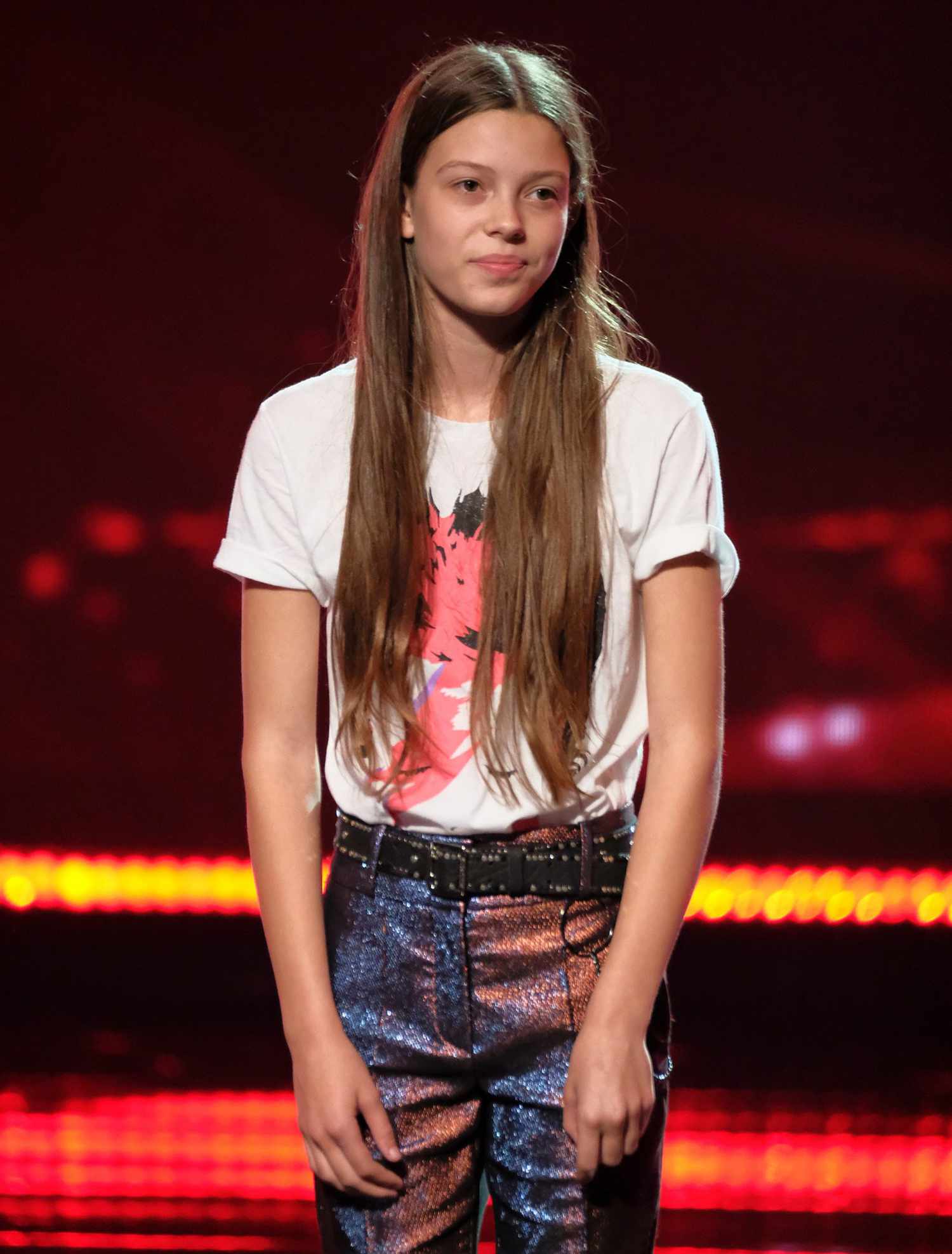 COURTNEY HADWIN BREAKS THE INTERNET