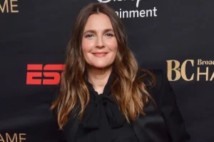 Drew Barrymore Reveals She Had a Breast Cancer ‘Scare’ After ‘Bad Mammogram’ and ‘Emergency Biopsy’
