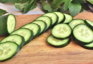 4 types of people who should avoid eating cucumbers