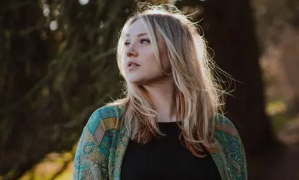 Folk singer walks out of event to protest JD Vance’s appearance