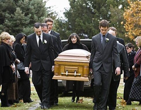 Sad News: Famous ‘Wheel of Fortune’ Host, Dies Unexpectedly