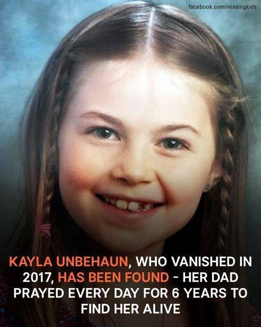 Kayla Unbehaun disappeared when she was just 9. Now, the 15-year-old girl has been finally found! A store owner recognized her after watching the Netflix series and immediately called the police. Her dad, who was shattered and prayed every single day since her disappearance, is overjoyed to finally welcome his daughter home after all the years of pain and obscurity. Full story of the girl”s disappearance, dad”s search and photos in comments below.