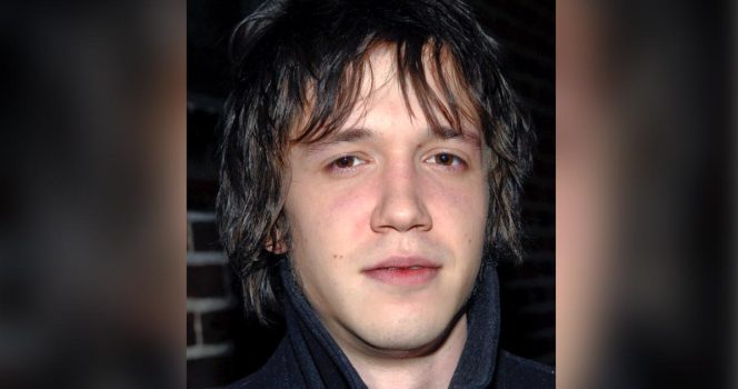 Former teen pop star dies aged just 40