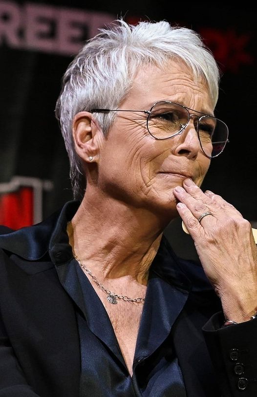Jamie Lee Curtis overwhelmed with grief makes the heart-wrenching announcement: “He passed away today… he was a beautiful soul… – Check the comments