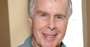 Actor John Cunningham dies at 93 after nearly 70 years on stage and screen