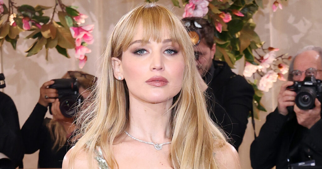 Jennifer Lawrence’s ‘naked dress’ turns heads at the Golden Globes