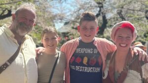 💔 “IN TEARS”: Dick and Angel Strawbridge Share Heartbreakingly Beautiful Family News 🏰😭Get the tissues ready. The stars of Escape to the Chateau have shared a glimpse into their lives that has left fans completely overwhelmed. We’ve watched Arthur and Dorothy grow up on our screens, but nothing could prepare us for this latest update. It’s a stark reminder that time waits for no one, even in a fairytale castle.