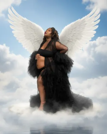 A Midwife Who Knew the Risks — and Still Died in Childbirth.6117