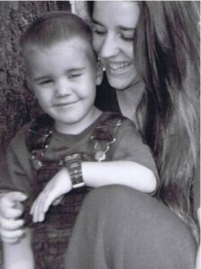 She was only 17 when she became pregnant and refused an abortion: 29 years later her son is one of the most famous stars in the world – you won’t believe who he grew up to be