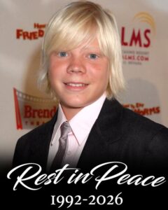 Former child star dead at 33 after medical emergency