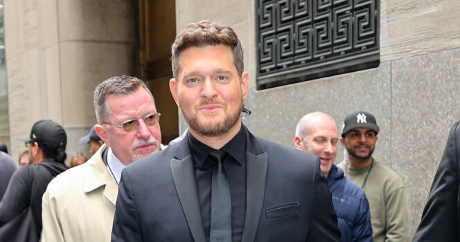Michael Bublé gets choked up as son accompanies him on piano