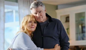 WEIGHT OF IMAGE, Facing mounting fatigue, Barbara Niven shared with her team, “I just want to be myself, not someone who’s always smiling,” illustrating how the pressure of television expectations had drained her reserves.