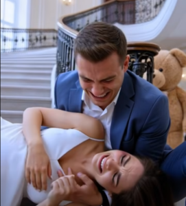 “Que parezca un accidente.” La cámara grabó el plan dos semanas antes—y luego la caída ocurrió tal como lo planearon