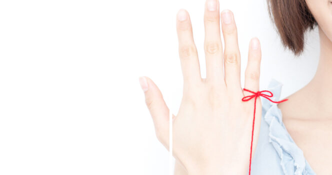 Red string tattoo on hand: Here’s what it means