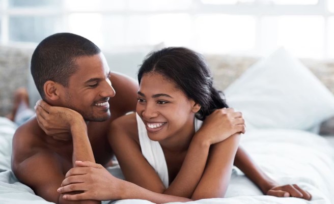 If Your Partner Does These 4 Things In Bed, They’re In Love With You