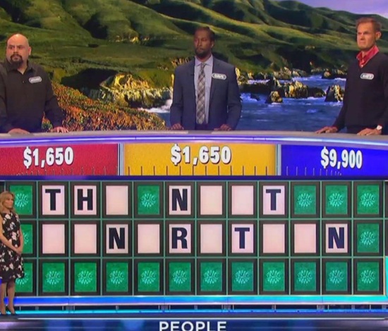 It was almost impossible to miss the correct answer 😲 This moment may go down as one of the most surprising guesses in Wheel of Fortune history.