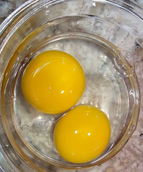 Doctors reveal that eating egg yolks causes…