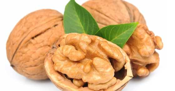 Proven Health Benefits of Walnuts, How Many to Eat, and More (Science Based)