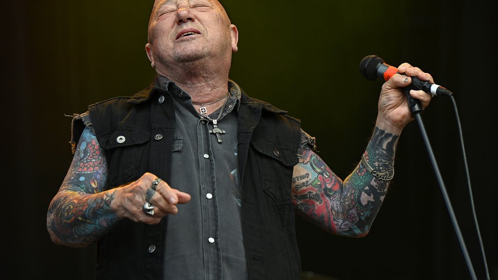 Rose Tattoo frontman Angry Anderson in hospital, forcing band to end final European tour